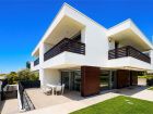 Lagoonfront Villa with Lagoon View and Private Garden in Lignano Sabbiadoro
